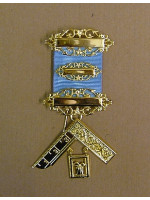Past Master Breast Jewel - Silver Gilt - English Constitution