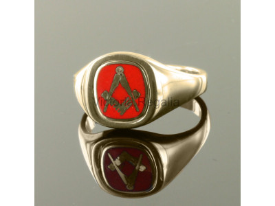 Masonic 9ct Gold Red Square and Compass Ring with Reversible Cushion Head