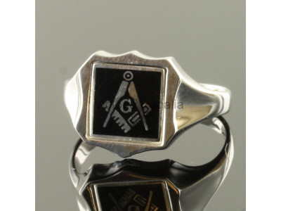 Masonic Silver Square, Compass and G Ring with Reversible Shield Head (Black)