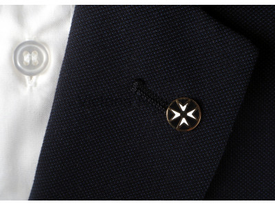 Round Knights of Malta Masonic Freemasons Lapel Pin with Black Background