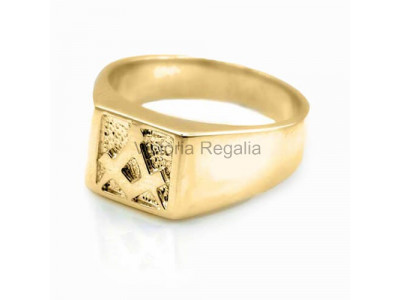 Masonic 9ct Gold Signet Ring with Square and Compass Symbol