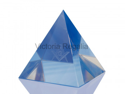 Freemasons Paperweight Glass Pyramid with Engraved Square and Compasses with G