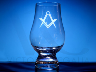 Whisky Tumbler Glass with Masonic Square and Compass Freemasons