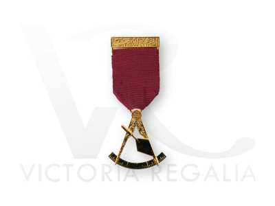 Royal & Select Masters P.T.I.M. Breast Jewel - English Constitution